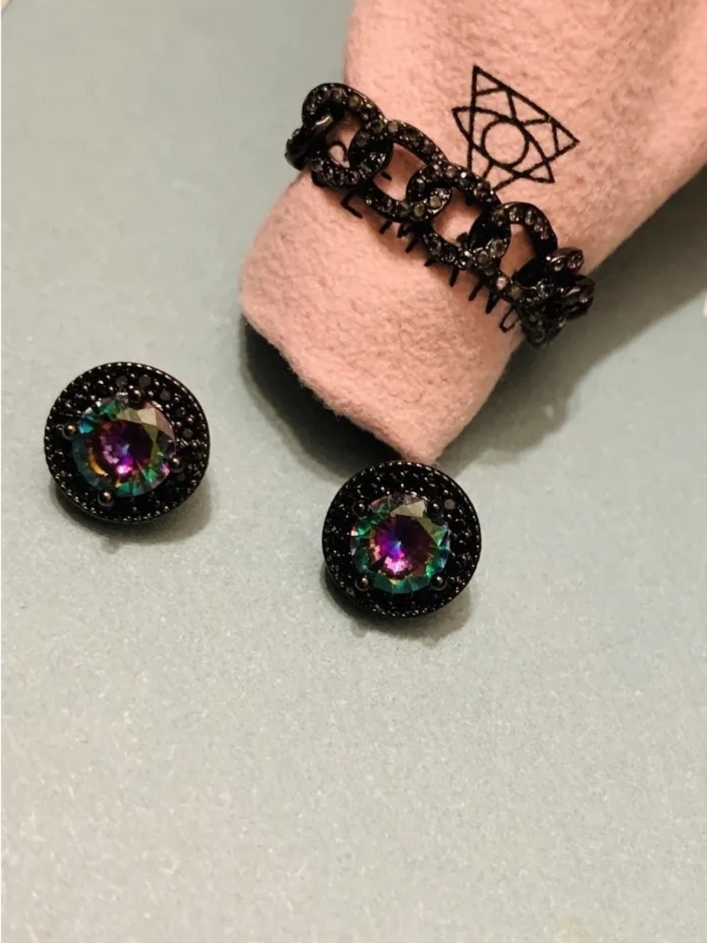 Oomiay Bang Bang Earrings